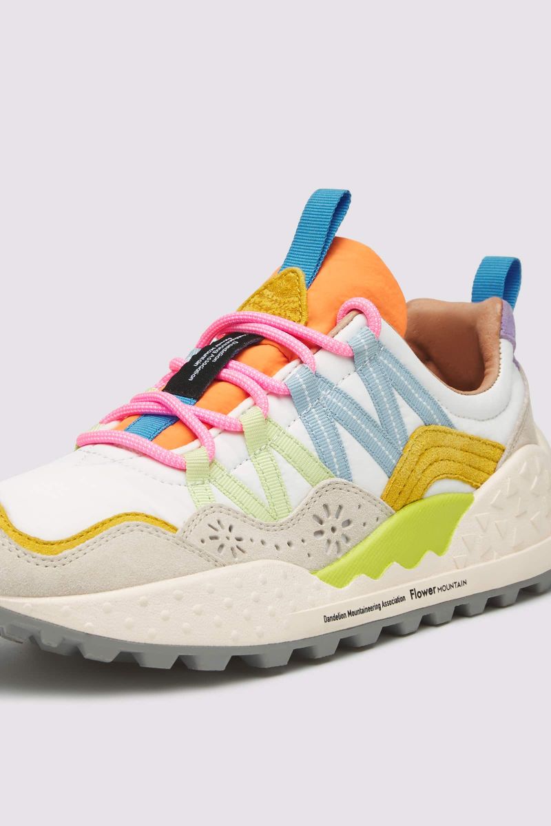 White / Salmon Flower Mountain WASHI Women Sneakers | 674-ITZEVB